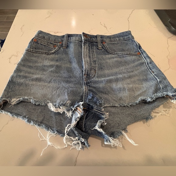 Madewell The Perfect Jean Short - High Rise Cutoff Distressed Denim SZ 28 - Picture 2 of 6